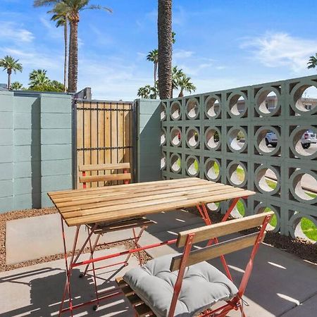 Large Studio Rooftop & Poolside - Walk To Old Town 스코 츠 데일 외부 사진