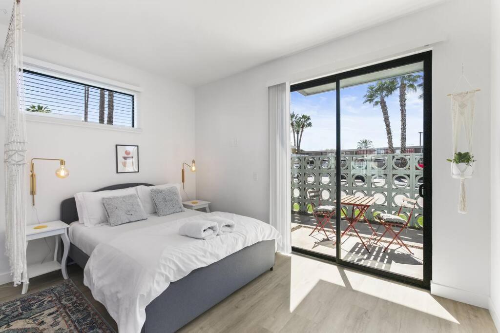 Large Studio Rooftop & Poolside - Walk To Old Town 스코 츠 데일 외부 사진